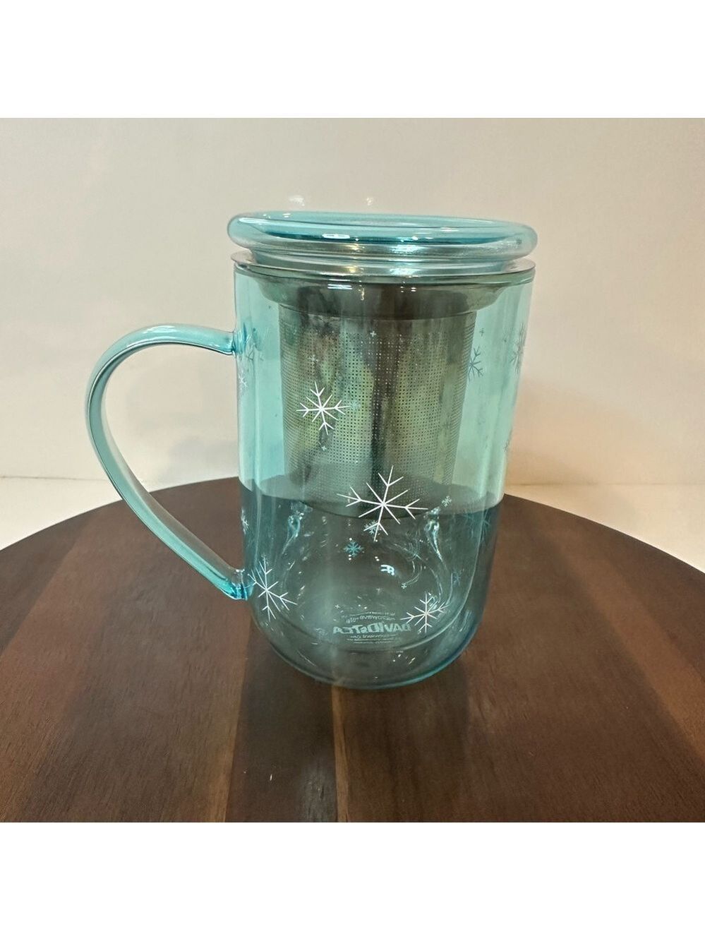DAVIDsTEA Double-Wall Glass Nordic Mug w/ Infuser & Lid – Snowflake Design